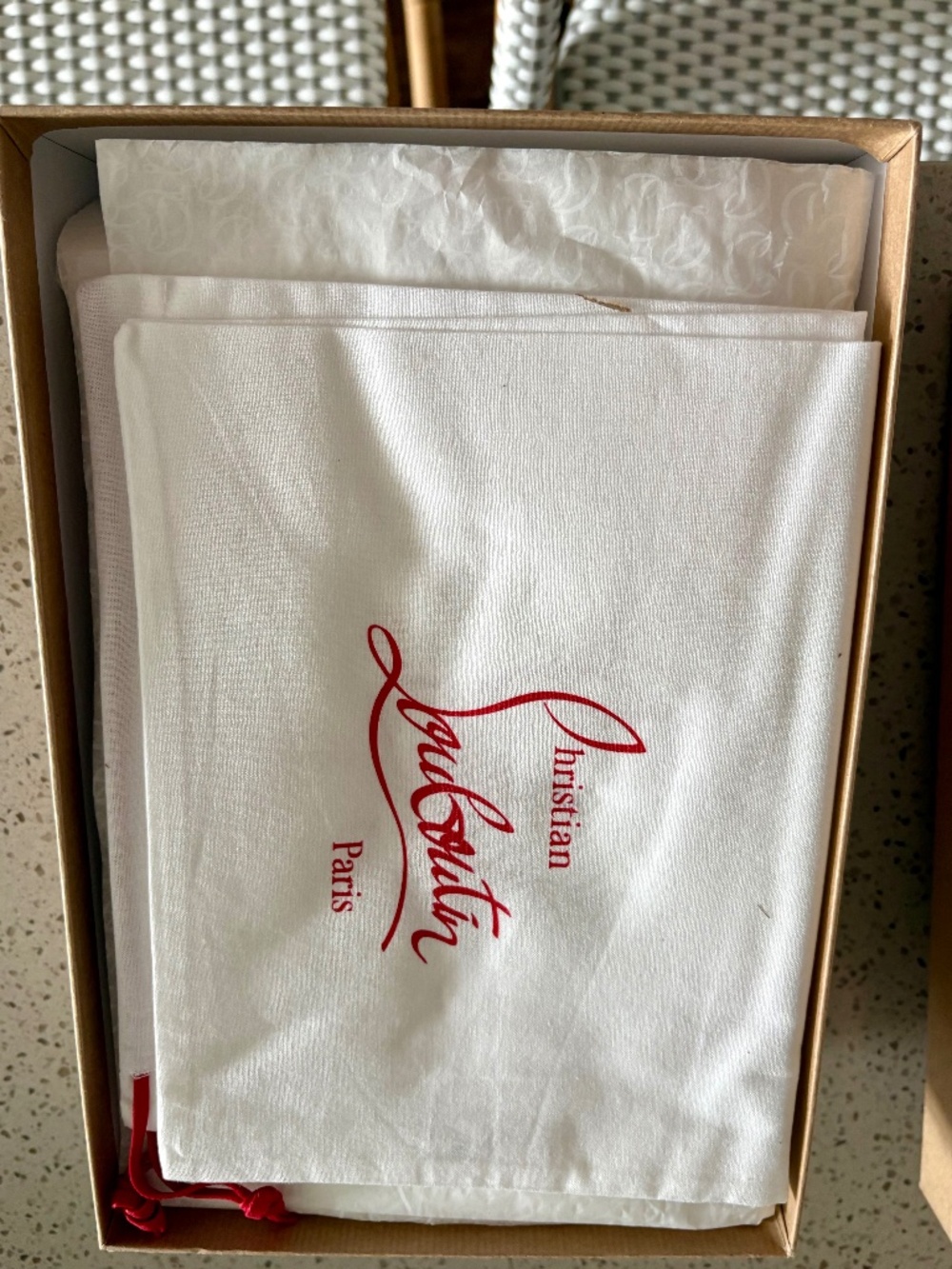 BNIB SIZE 39 Louboutin